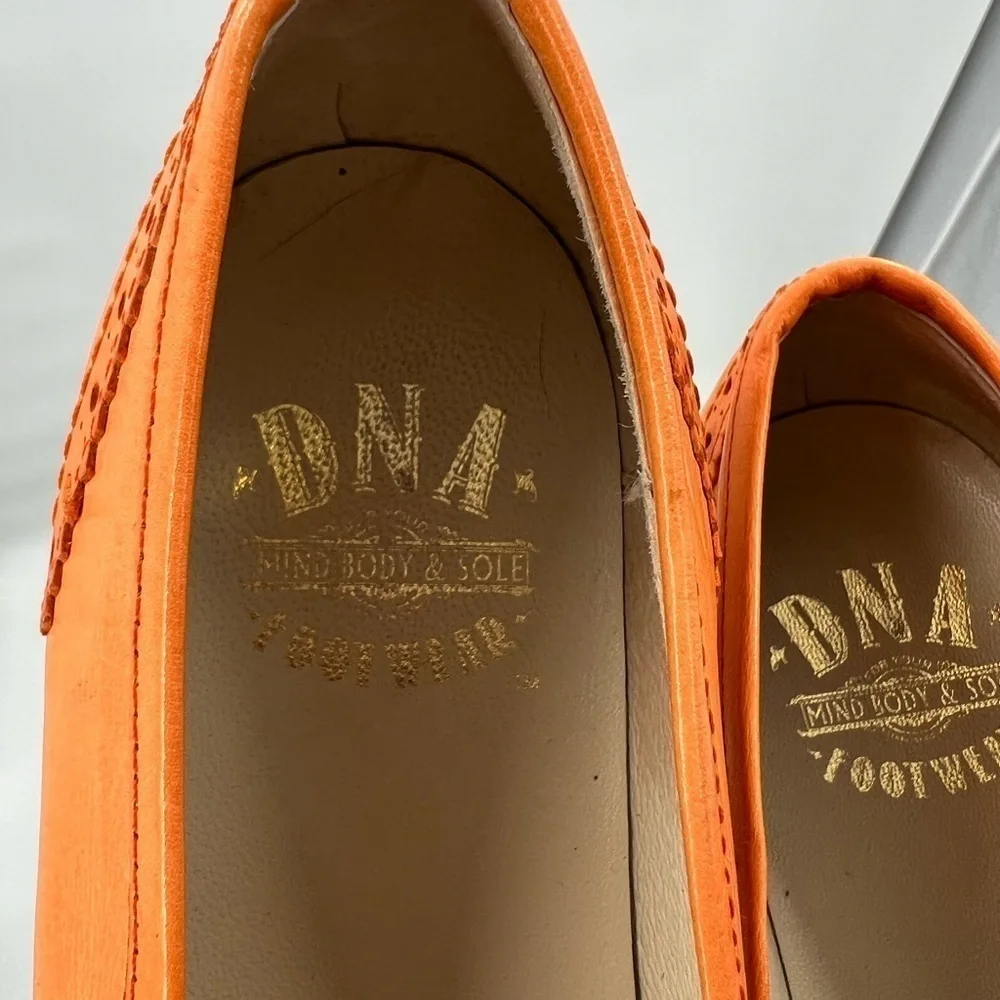 DNA Mind Body & Sole brown orange loafers shoes 7 (size 39)